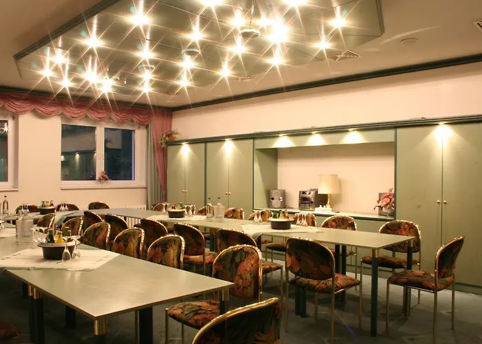 Reifenstein Hotell 4*