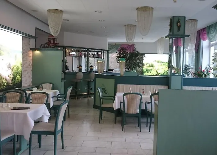 Reifenstein Hotell Kleinbartloff